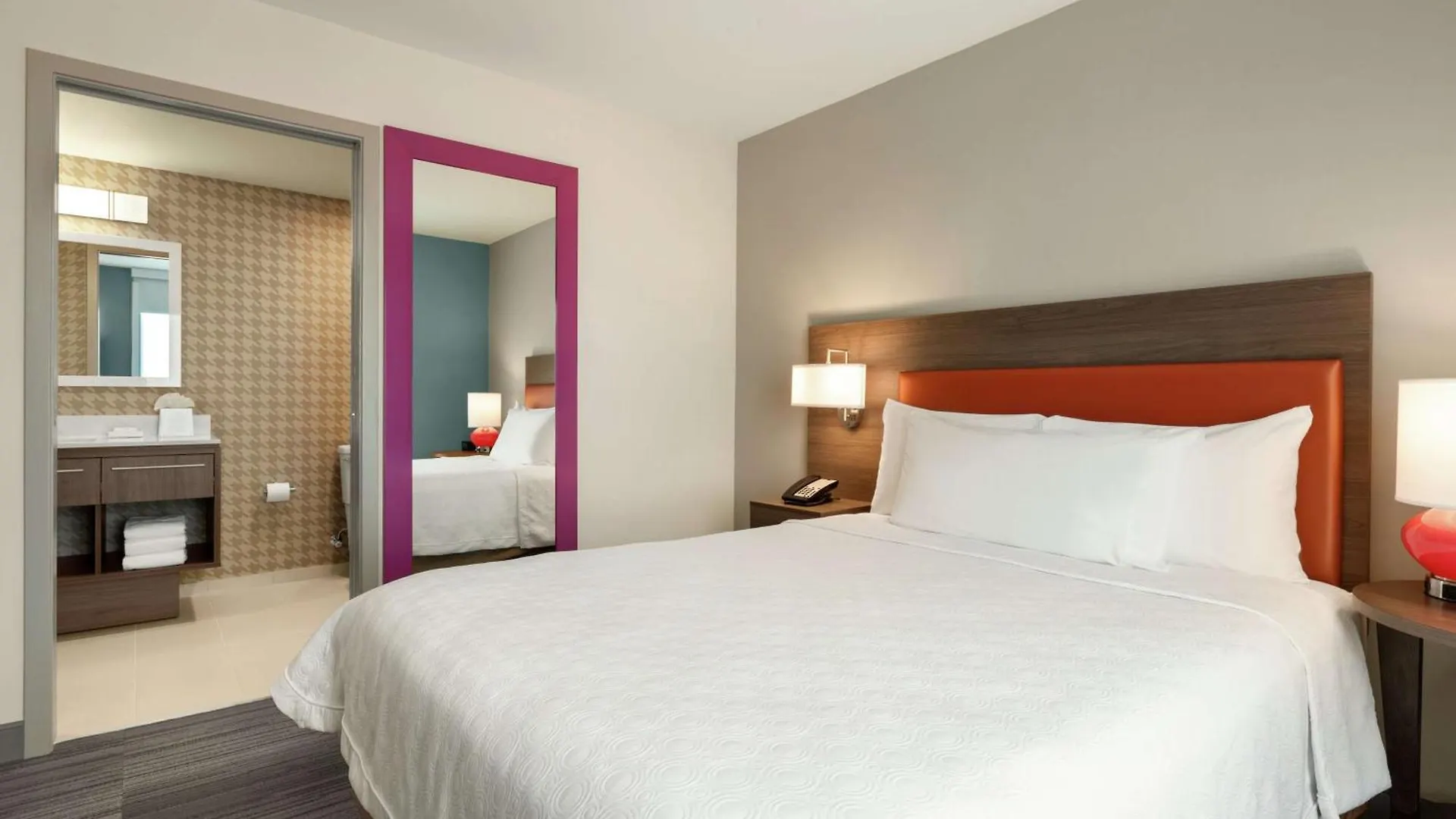 Home2 Suites By Hilton Sarasota Bradenton Airport Hotel