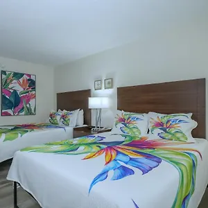 Aparthotel All-new, Private, Huge Tv, Heated Pool, Tiki Bar, Sarasota