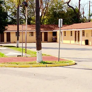Motel Cadillac, North Sarasota